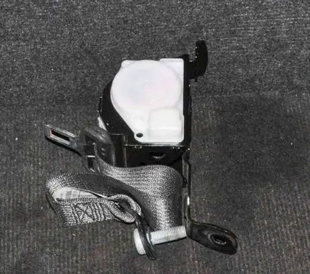 Opel Insignia A Rear seatbelt 13288436