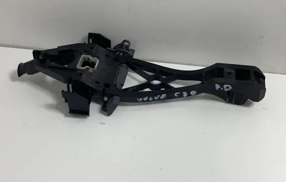 Volvo C30 Front door exterior handle/bracket 30784739