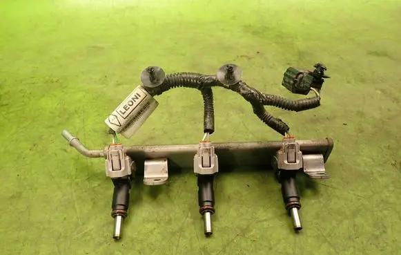 Dacia Logan II Fuel main line pipe 