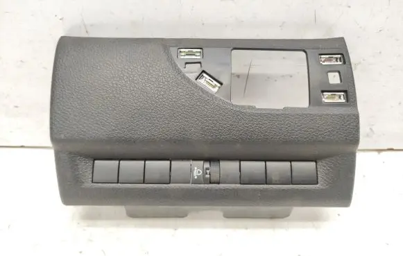 Peugeot Traveller Dashboard lower bottom trim panel 9808215677 98095437ZD