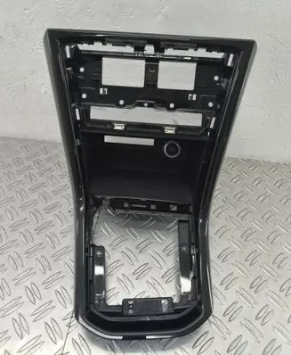 Volkswagen Touran III Glove box central console 5TA859773