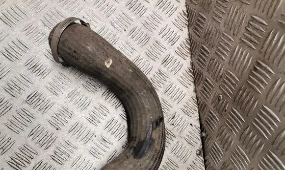 Volkswagen Tiguan Intercooler hose/pipe 
