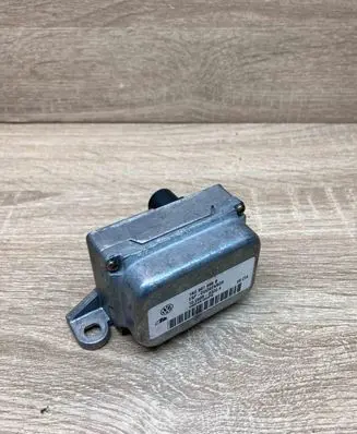 Volkswagen Golf V ESP acceleration yaw rate sensor 1K0907655B 10098503204