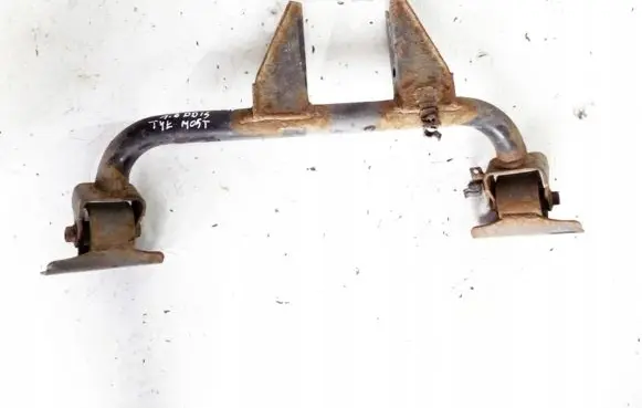 Suzuki SX4 S-Cross Rear differential/diff mount bracket 