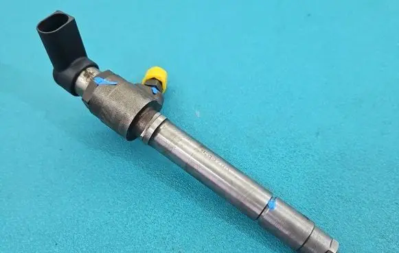 Jaguar XF X250 Fuel injector 5U3Q9K546AA IMPRK1598780