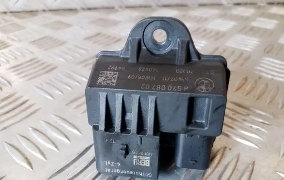 BMW 1 F20 F21 Glow plug pre-heat relay 857008702