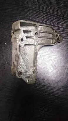 BMW 3 E46 A/C compressor mount bracket 7505980
