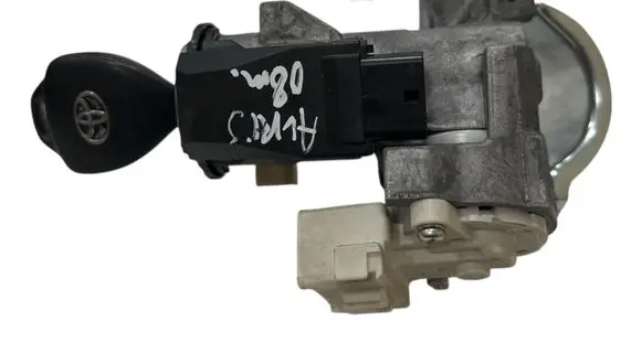 Toyota Auris 150 Ignition lock 450200204