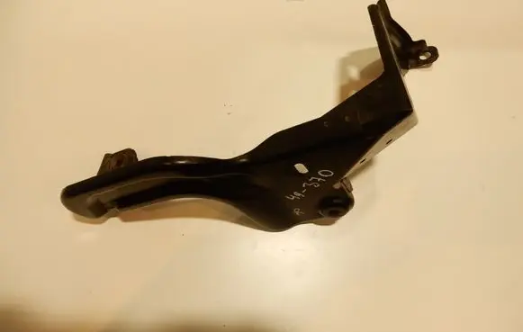 Audi A6 S6 C6 4F Intercooler pipe mounting bracket 4F01455814 49470