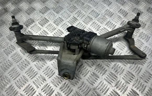 Peugeot 206 Wiper motor 0390241523