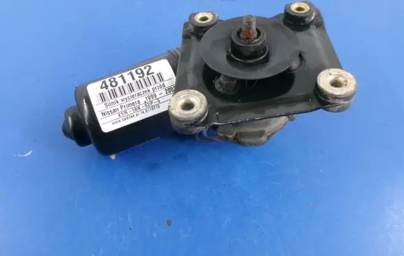 Nissan Primera Front wiper linkage and motor 288102F900