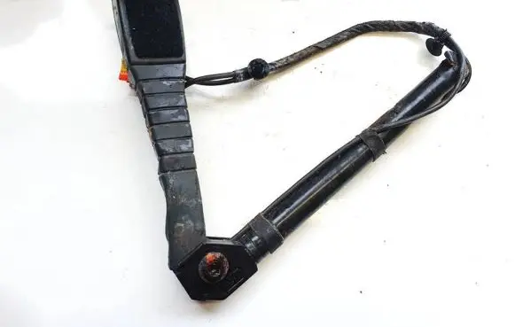 Opel Signum Front seatbelt buckle 13127947f l9031351897