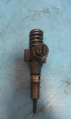 Audi A4 S4 B6 8E 8H Fuel injector 03G130073G