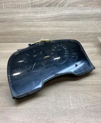Opel Zafira A Speedometer (instrument cluster) 09228757