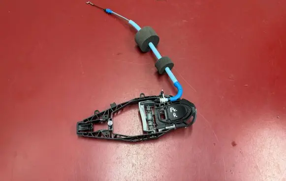BMW X3 G01 Front door exterior handle/bracket 9881776
