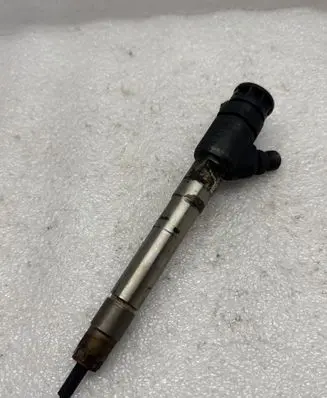 Fuel injector
