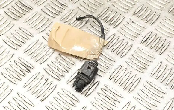 Volkswagen PASSAT B6 Outside/exterior temperature sensor 1J0973702 969374 96985012