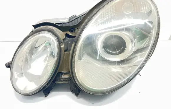 Mercedes-Benz E W211 Headlight/headlamp 15435900