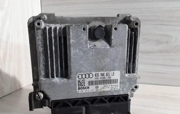 Audi A3 S3 A3 Sportback 8P Engine control unit/module 0281013297 03G906021LS