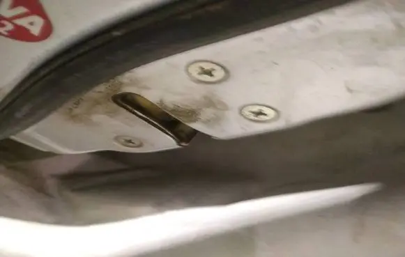 Honda FR-V Front door lock