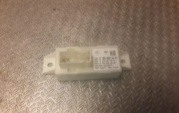 Mercedes-Benz C W204 Light module LCM 1669003401 A1669003401
