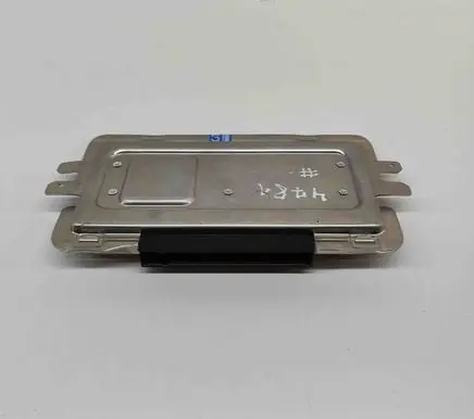 BMW 7 F01 F02 F03 F04 Air suspension control unit module (rear) 6850297