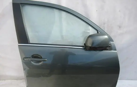 Peugeot 4007 Front door