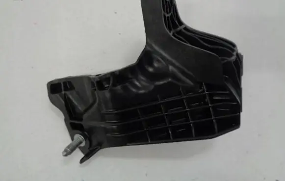 Peugeot 308 ABS pump bracket 96819171