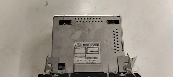 Ford Focus Radio/CD/DVD/GPS head unit 033539 M203815