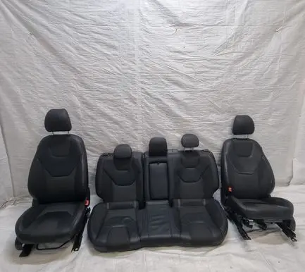 Seat set