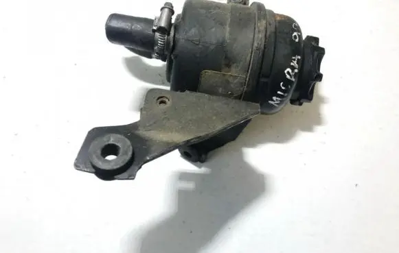 Nissan Micra Power steering fluid tank/reservoir
