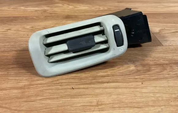 Volvo V70 Rear air vent grill 06E5365