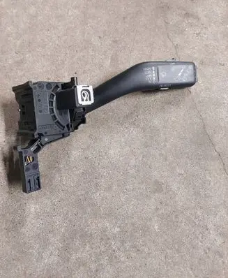 Volkswagen Golf V Indicator stalk 1K0953519J