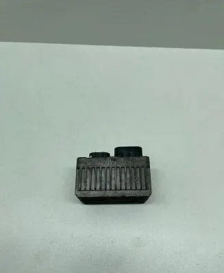 Opel Insignia A Glow plug pre-heat relay 55572812