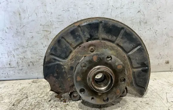 Volkswagen Golf V Front wheel hub spindle knuckle