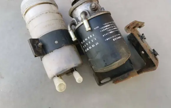 Isuzu Trooper Mechanical fuel pump 