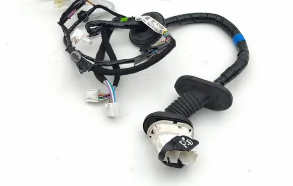 Mazda CX-30 Front door wiring loom DAAT67190A 221212 5543200115