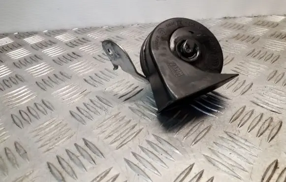 Volvo V40 Horn signal A046522 E30055306