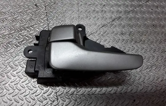 Mitsubishi Grandis Front door interior handle MN105359