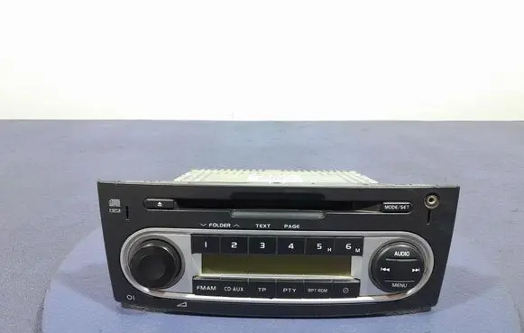 Mitsubishi Colt Radio/CD/DVD/GPS head unit 8701A239
