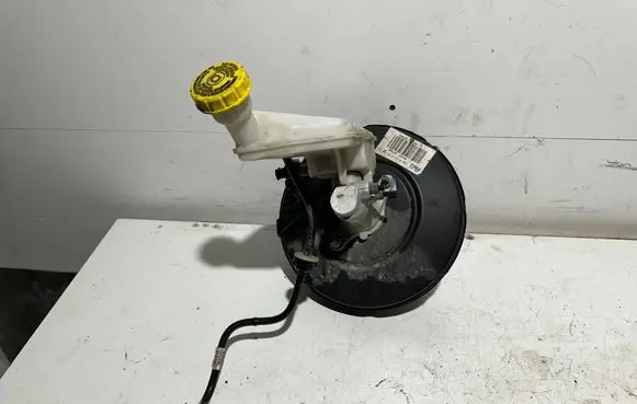 Peugeot 2008 I Brake booster 9811514180
