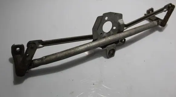 Skoda Octavia Mk1 (1U) Front wiper linkage 