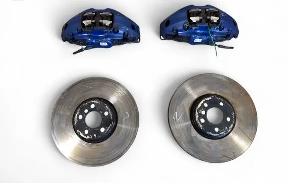 BMW 7 G11 G12 Front brake caliper 687529606 687529506