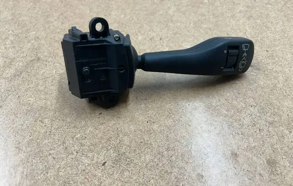 BMW 3 E46 Wiper control stalk 61318363664 8363664 01204000