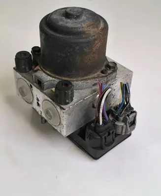 Toyota Hiace (H200) ABS Pump 4451026030 170811072024