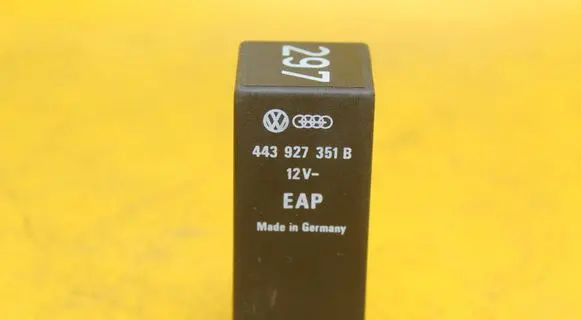 Audi A8 S8 D2 4D Other relay 443927351B