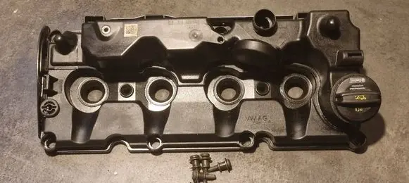 Skoda Octavia Mk3 (5E) Rocker cam cover 03L103469AD