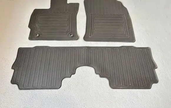 Toyota Prius+ (ZVW40) Car floor mat set PZ49KG8350RJ PZ49KG8351RJ