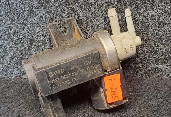 Audi A4 S4 B7 8E 8H Turbo solenoid valve 8E0906627C