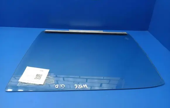 Mercedes-Benz S W126 Rear door window glass TPGS78240002